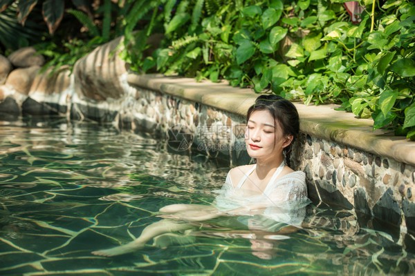杭州中医诊所按摩科：茶香按摩，身心双重养生